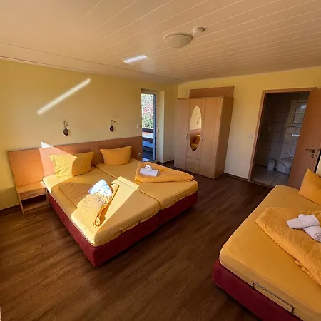 Hotel Gesellschaftshaus Bergen Auf Rugen
